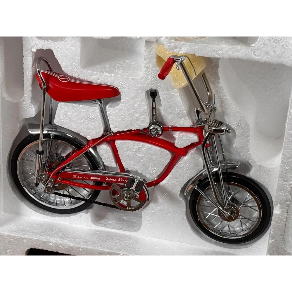 Schwinn '69 Sting-Ray Apple Krate Bicycle 1:6 Scale Diecast Bike Model Xonex